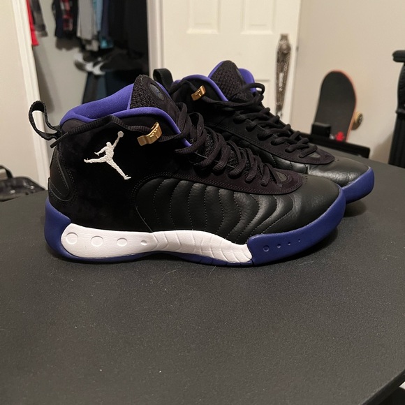 Jordan Other - Air Jordan Black and blue jumpman concord